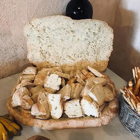 Agriturismo Sottotono Farm stay *